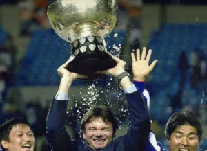 HLV Troussier dẫn dắt đội huyền thoại Nhật Bản giao hữu với Monaco